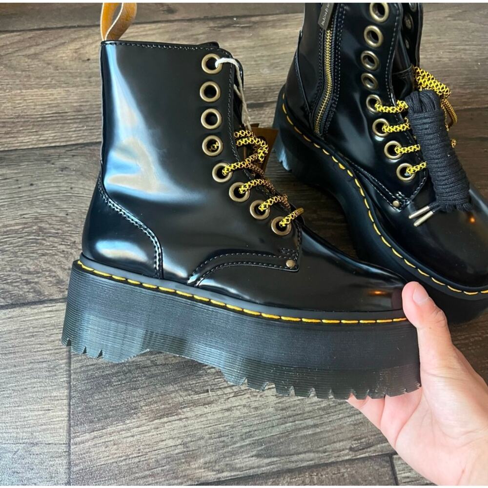 Dr Martens Vegan Jadon Max Combat Platform Boots Black Size 7WI6M NEW